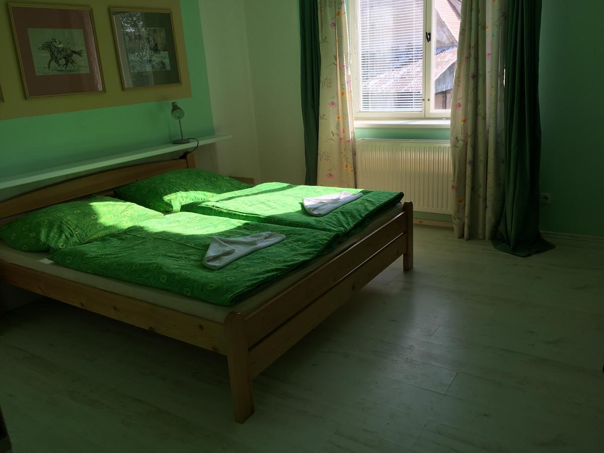 Villa Ubytovani U Horejsich Na Statku à Kremze Extérieur photo
